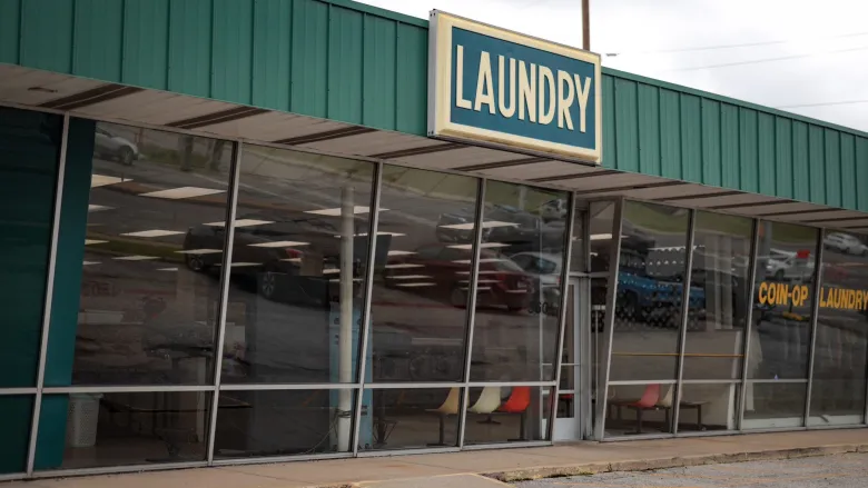 Historic storefront of Trondheim Vaskeri from 1995